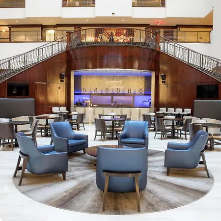Hilton Downtown 4*