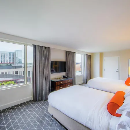 Hilton Downtown 4*
