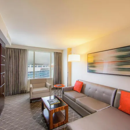 Hilton Downtown Nashville
