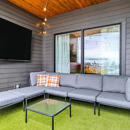 Holiday home That '70s Show By Avantstay *