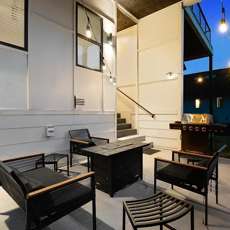 Balcony Bar, Grill & Firepit With A View And Sleeps 16 Only 8 To Broadway Holiday home