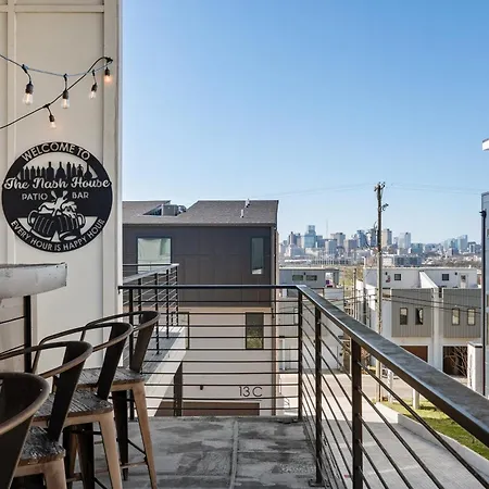 Holiday home Balcony Bar, Grill & Firepit With A View And Sleeps 16 Only 8 To Broadway