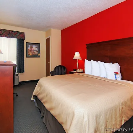 Red Roof - Music Motel