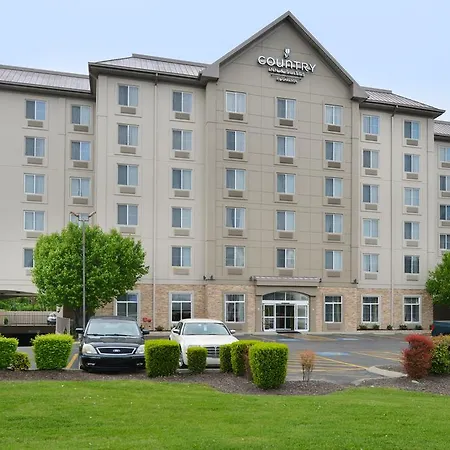 Hotel Country & By Radisson Airport Tn