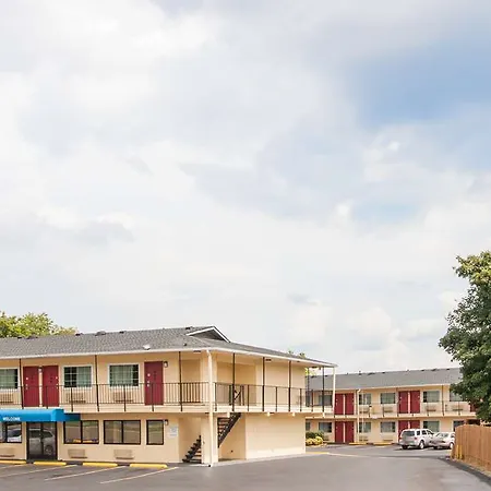 Hotel Rodeway Airport South