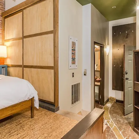 Apartment Artists Loft