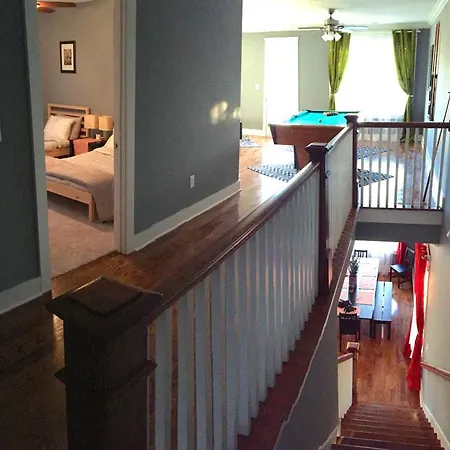 4 Bedroom House In South 11th Street *