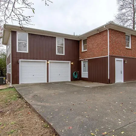 Holiday home Western Hills Dr Nashville
