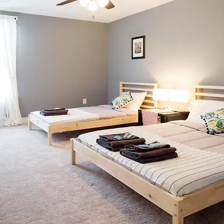 4 Bedroom House In South 11th Street