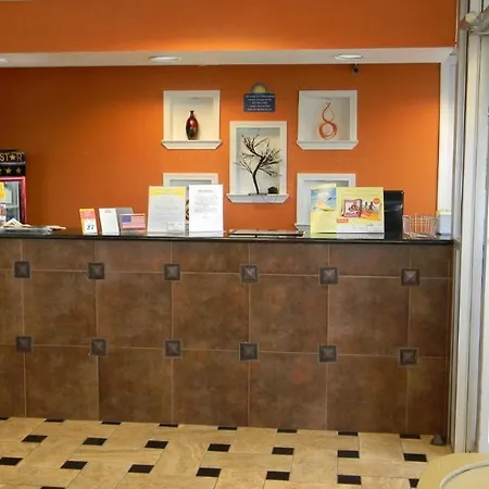 Hotel Days By Wyndham Airport East