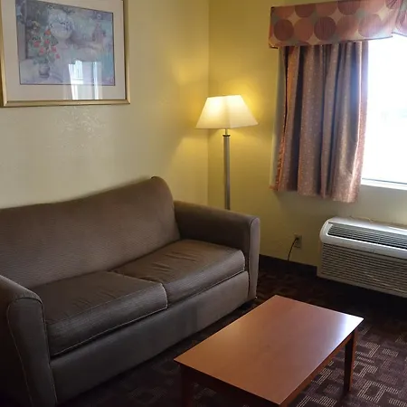 Hotel Days By Wyndham Airport East 2*