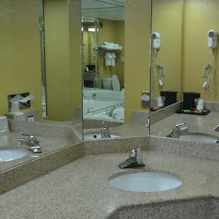 Hotel Days By Wyndham Airport East Nashville
