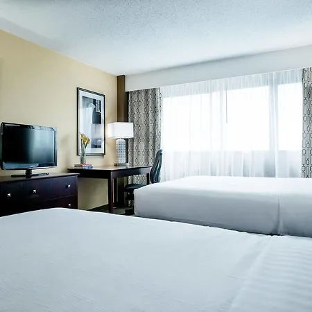 Airport Marriott Hotel 4*