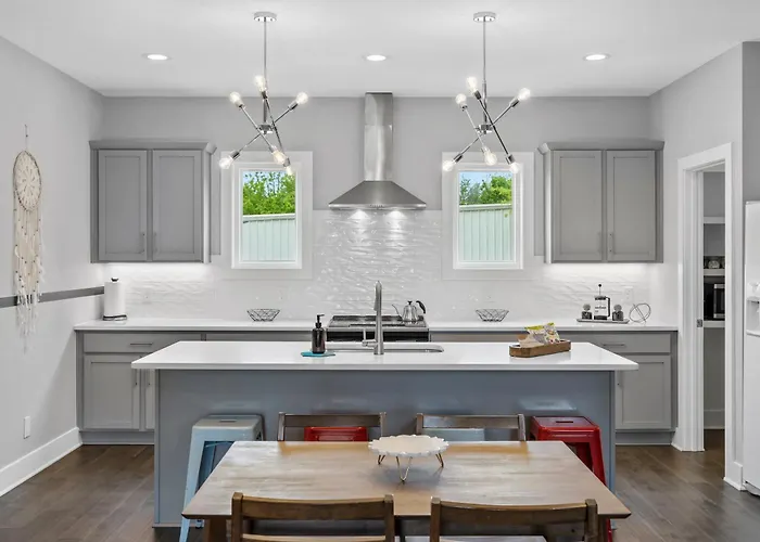 Rhythm & View - Large Groups