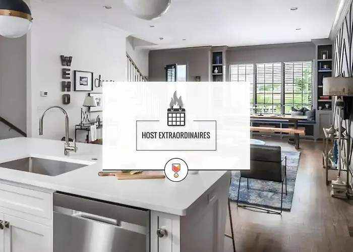 Spacious Wonderful Townhome Downtown Location