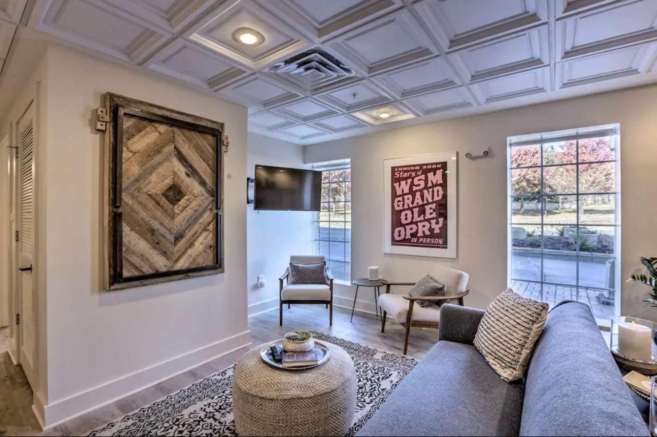 Union 102 * Nashville