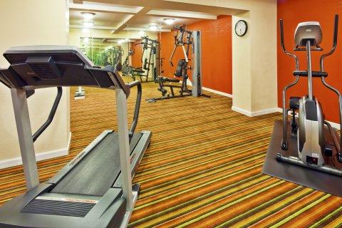 Holiday Express & Nashville-i-40 & I-24 Hotel