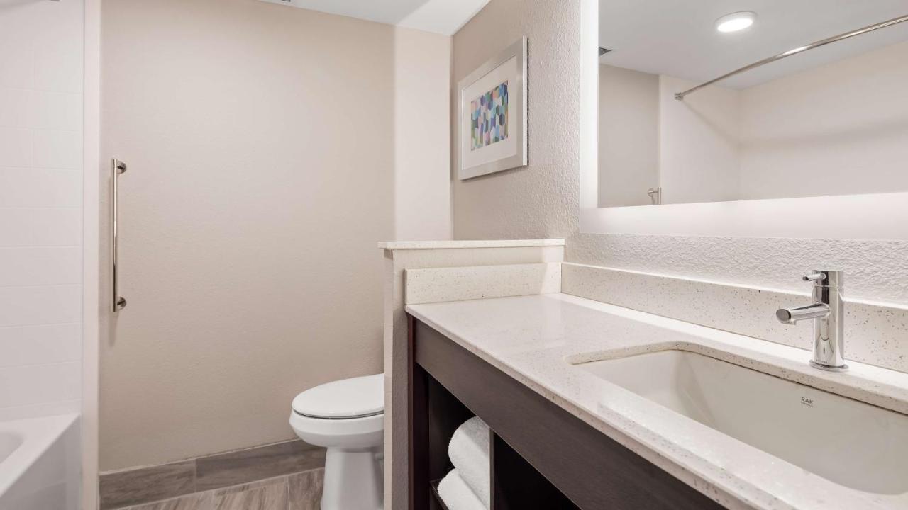 Western Executive Residency Hotel
