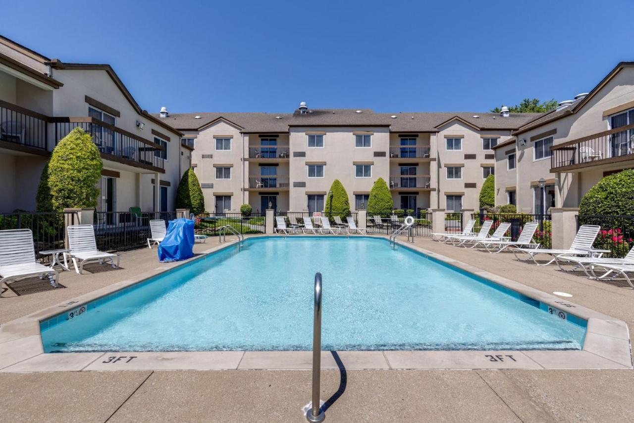 Hotel Club & Nashville