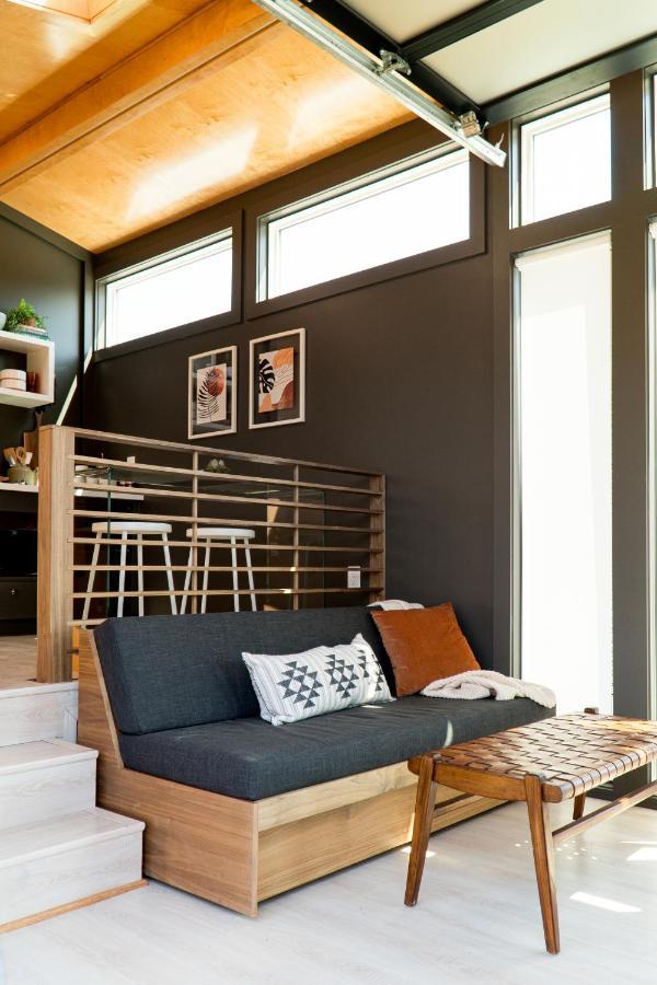 Ironwood Grove, Tiny House Aparthotel