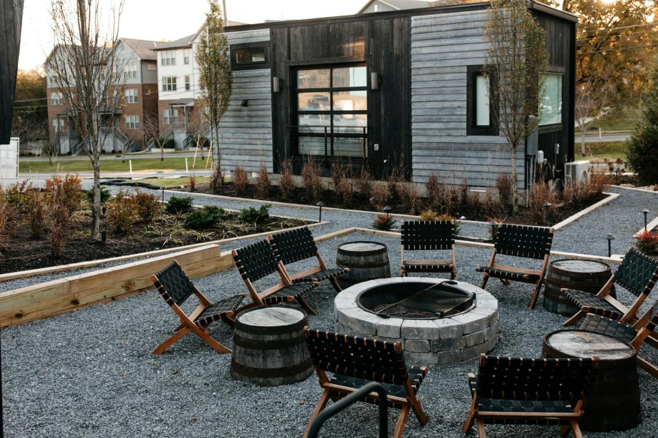 Ironwood Grove, Tiny House Aparthotel *
