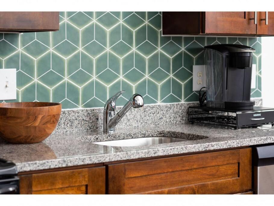 Music Row Pearls With Vandy And Belmont At Your Doorstep *