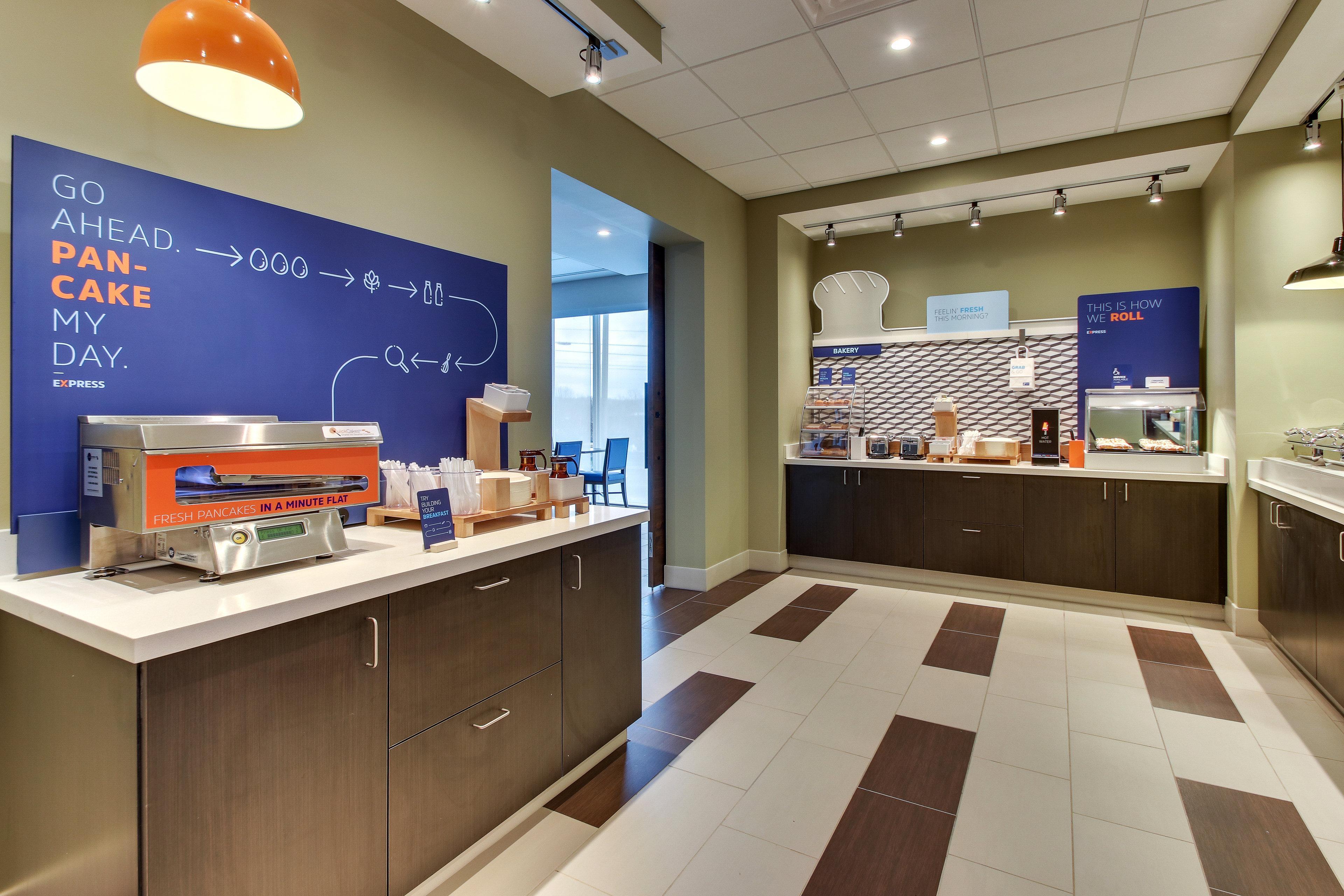 Hotel Express & - Metrocenter Downtown By Ihg