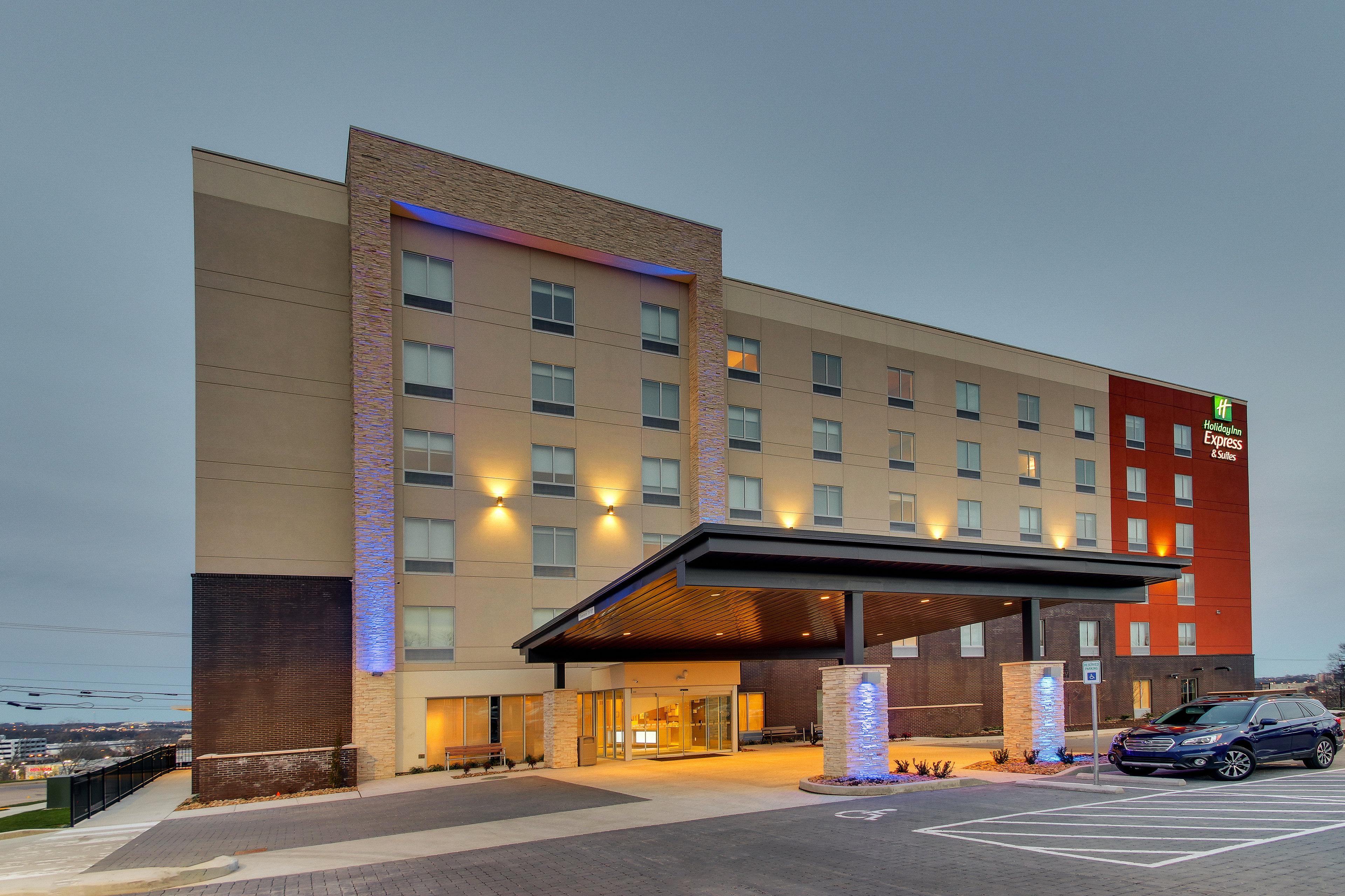 Express & - Metrocenter Downtown By Ihg Hotel