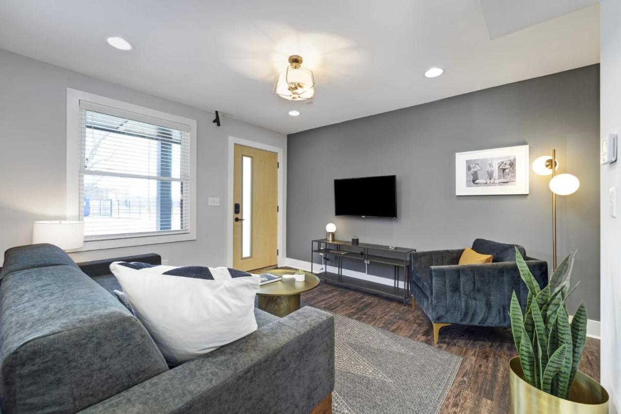 Apartment Abode - Germantown