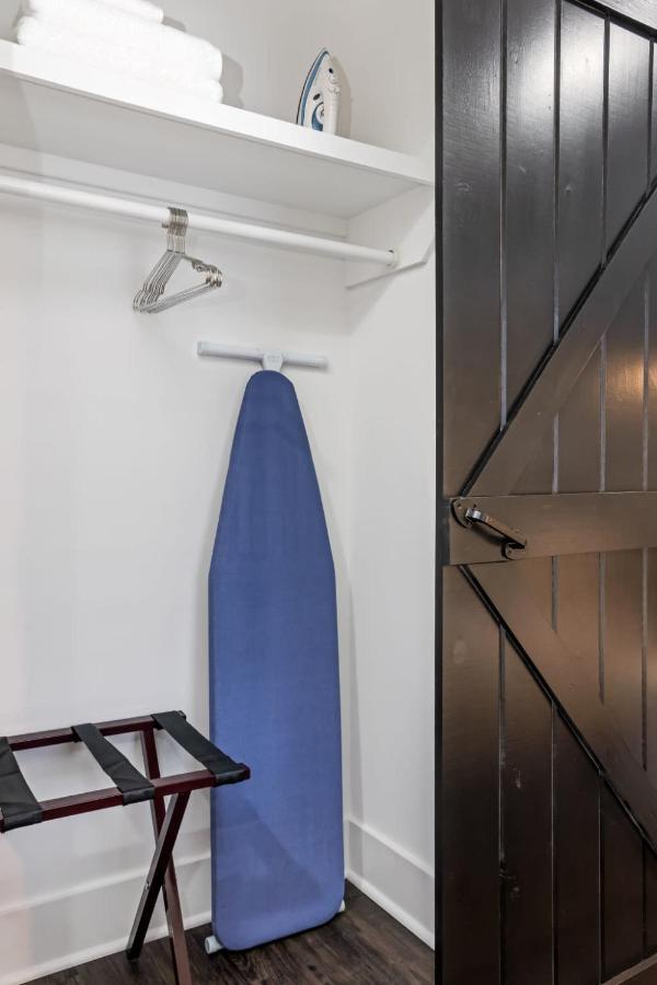 Apartment Abode - Germantown *