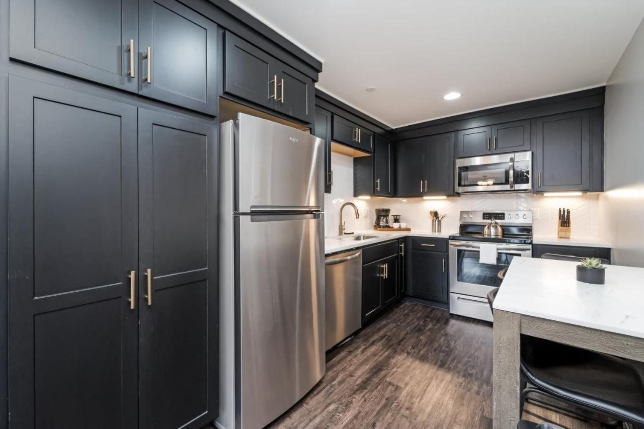 Abode - Germantown Apartment *