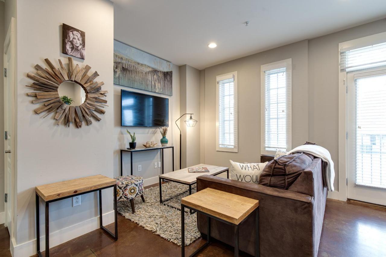Stunning Minutes From Broadway * Nashville