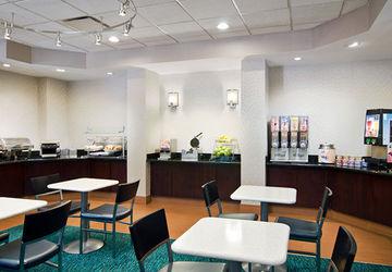 Hotel Sonesta Select Airport