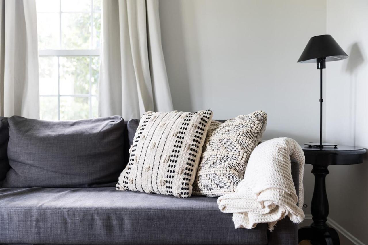Holiday home The Hamilton - In Trendy Weho & 1 Mile To Broadway