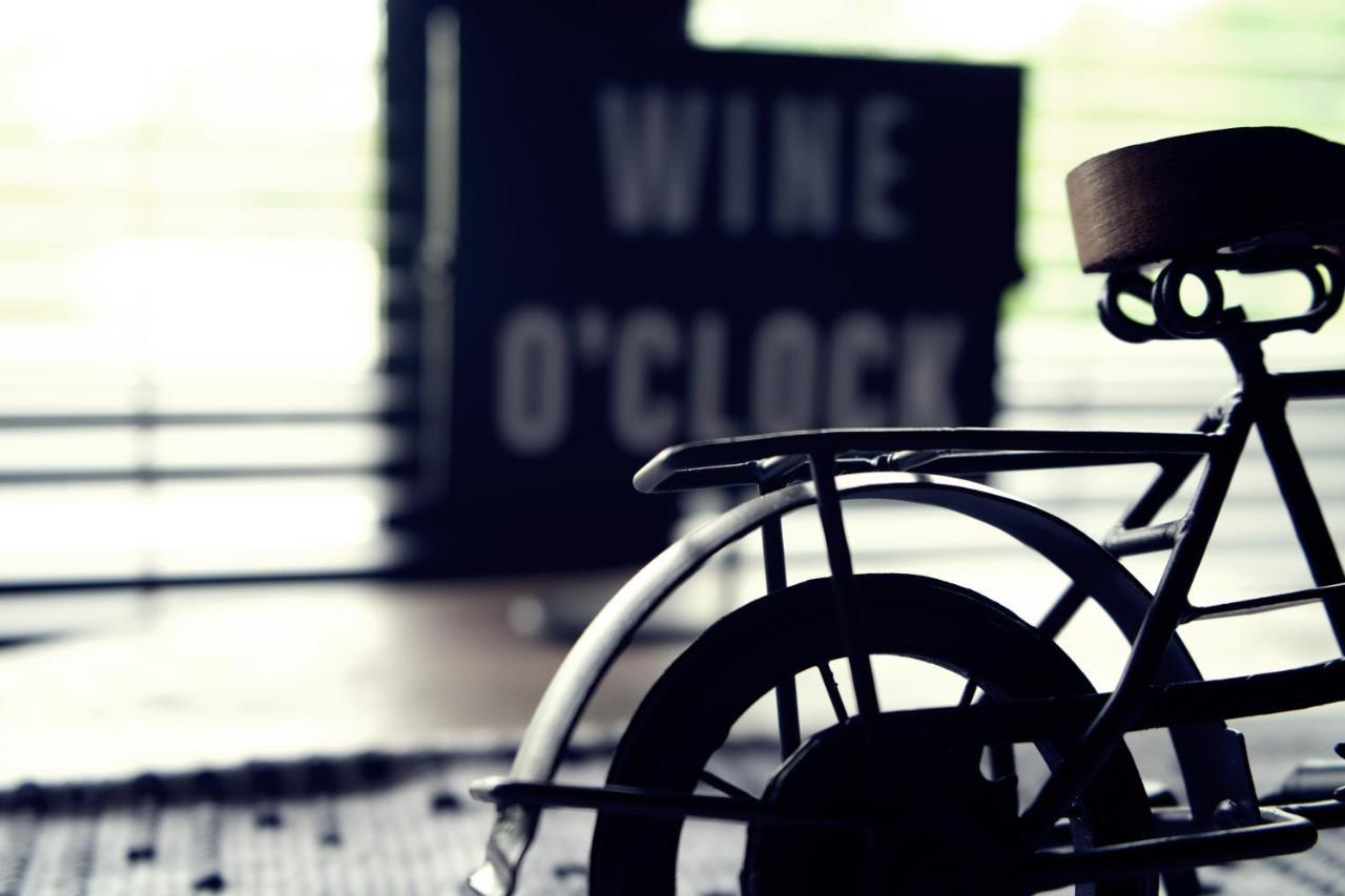 Quiet, And Cozy, Minutes From Attractions And Experiences! Apartment