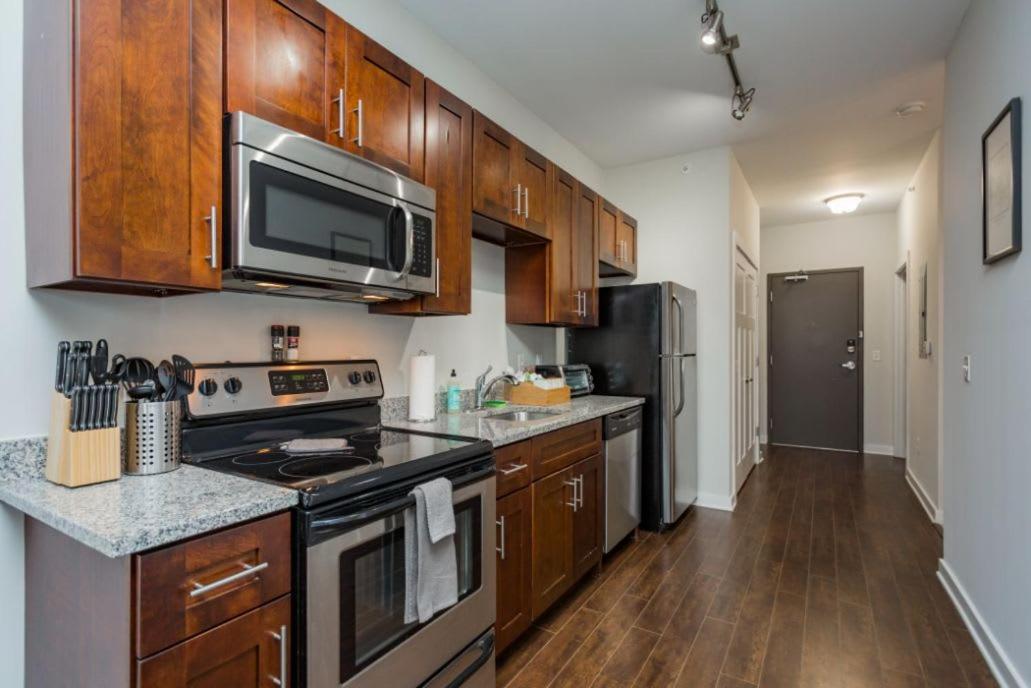 Apartment Cozysuites Musicrow Astonishing With Free Parking 53 Nashville