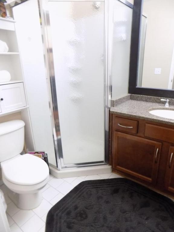 Heart Of Downtown/walk To Broadway & The Action/bars/music Venues/honky Tonks!