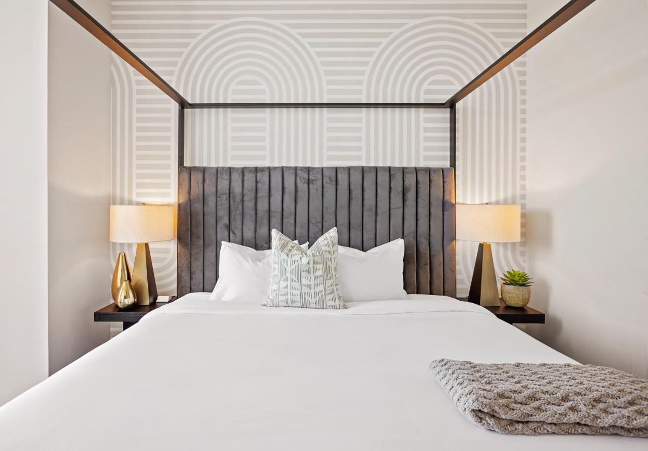Placemakr Premier Sobro Hotel