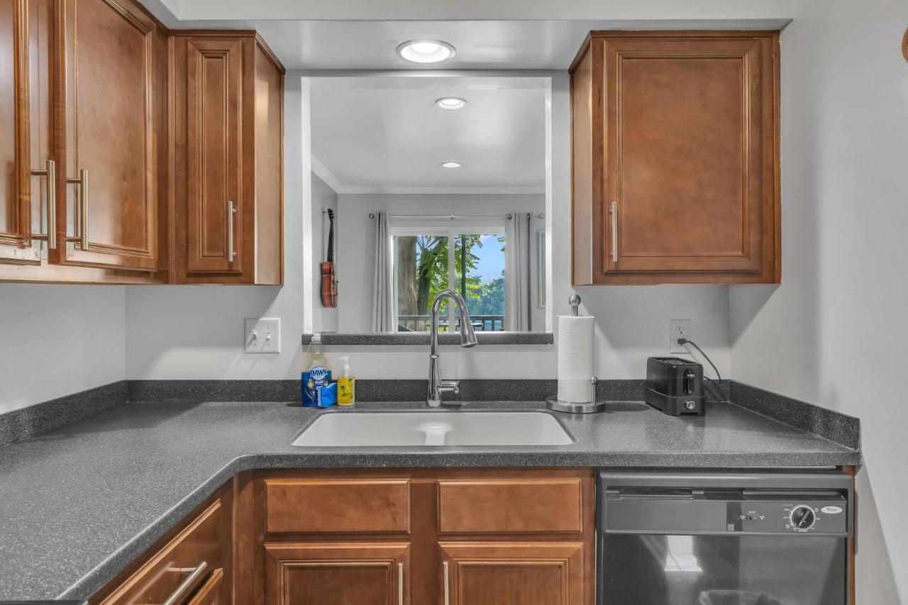 Nash Star Private - 2bed, 2bath, Sleep 6, 25 Min Walk To Broadway And Attractions, Pool, Gym Apartment Nashville