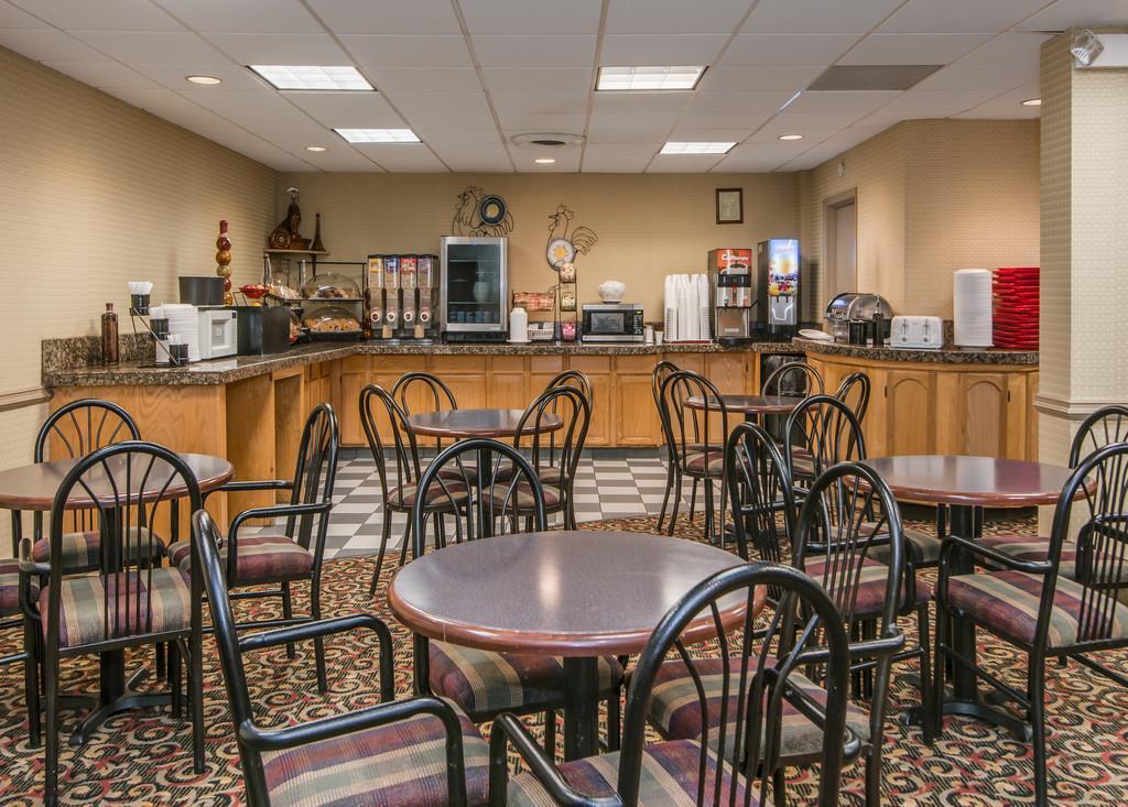 Comfort & Downtown - Stadium Hotel 2*