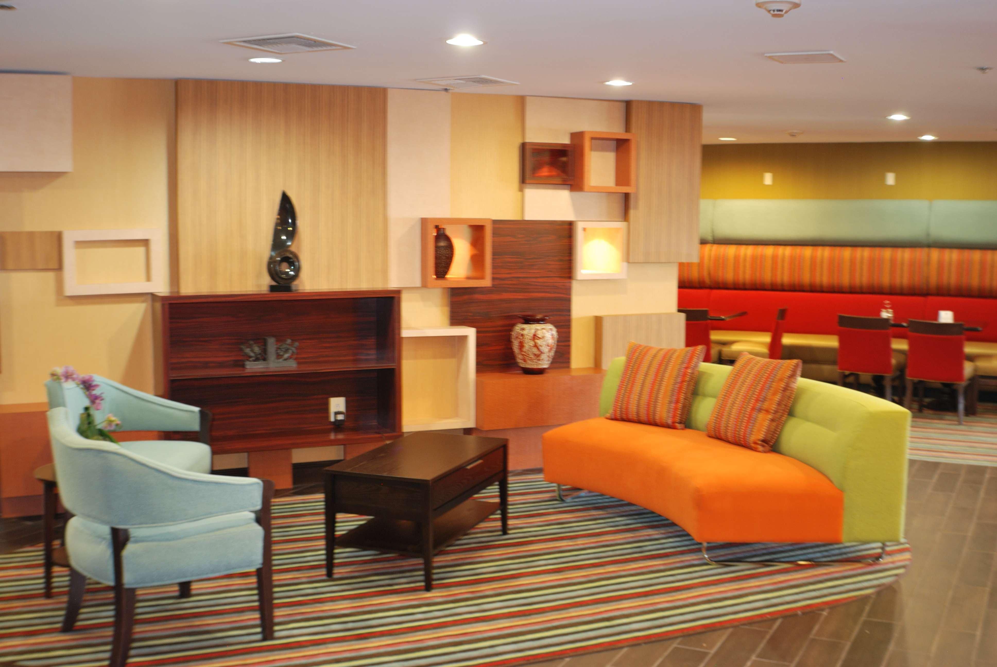 Hotel Express W-i40 By Ihg 3*