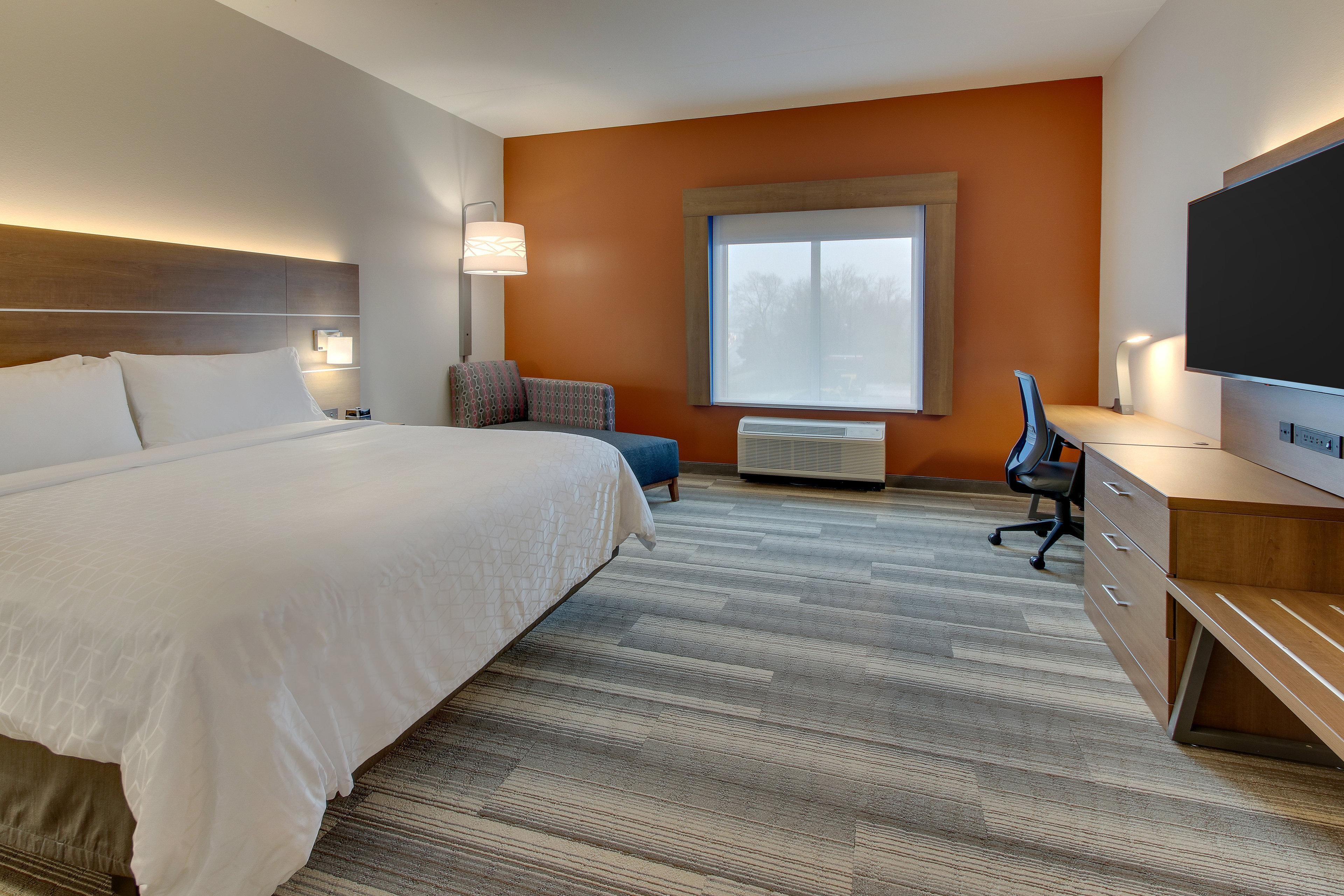Express & - Metrocenter Downtown By Ihg Hotel Nashville