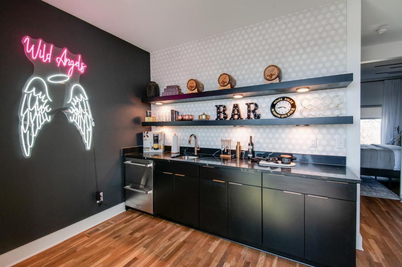 Dolly's Big House - 18 Beds Skydeck Views * Nashville