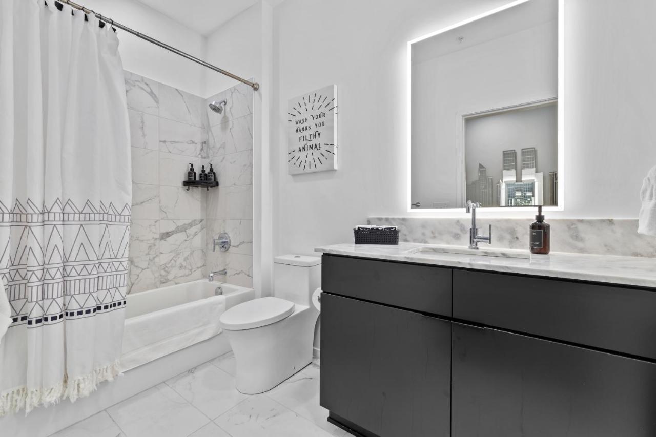 River View, Balcony, Germantown, Central, Elevator Apartment *