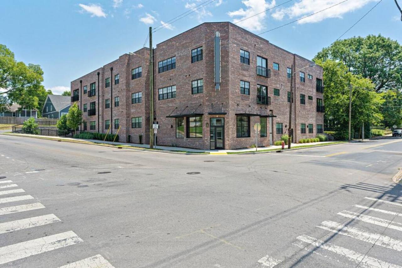 Hip New Near Broadway And Trendy East Nash With 5 Beds Apartment