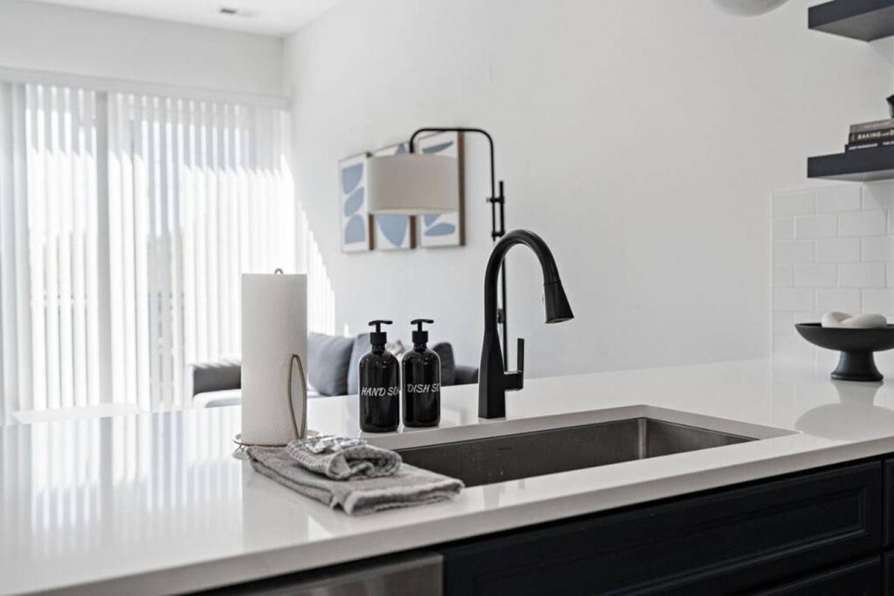 Hip New Near Broadway And Trendy East Nash With 5 Beds Apartment