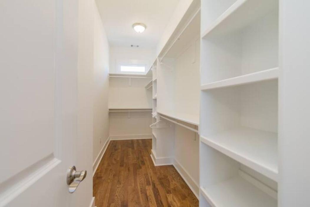 Holiday home Glitz & Guitars I Stylish 3br With Rooftop Hot Tub In East *