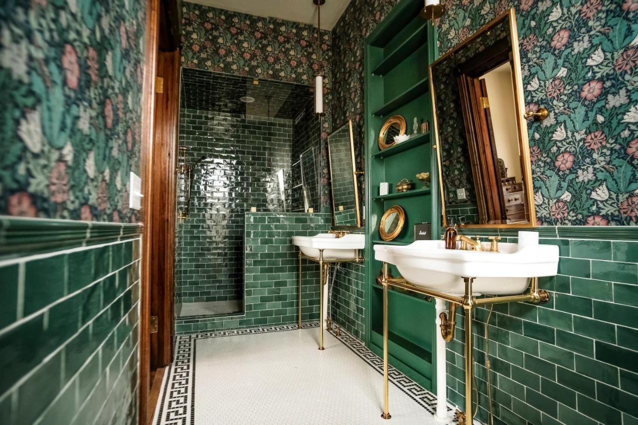 Holiday home Henrie House I Luxury 4br Downtown Historic Gem With Library & Patio