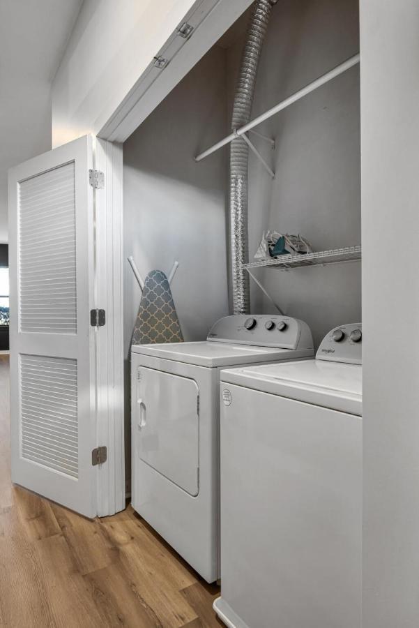 Walk To Vanderbilt And Belmont - Shuffle Board And Free Parking