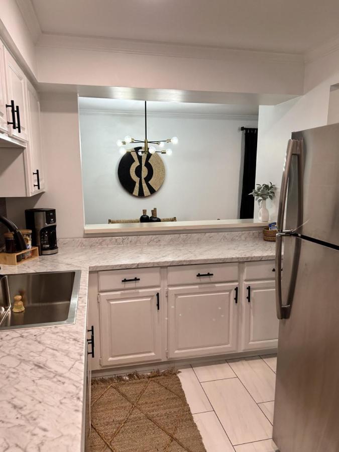 Stylish Downtown 3 Beds, 1 Bedroom With Private Patio, Parking Apartment Nashville